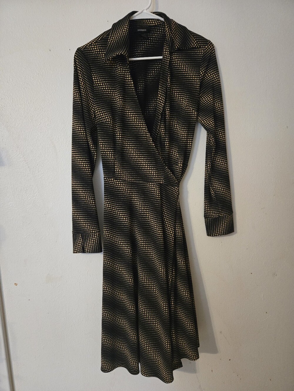 EXPRESS WRAP DRESS 5/6